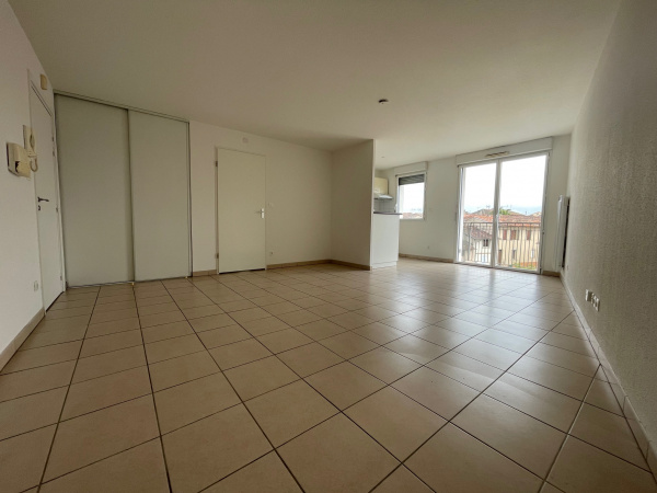 Offres de vente Appartement Grenade 31330